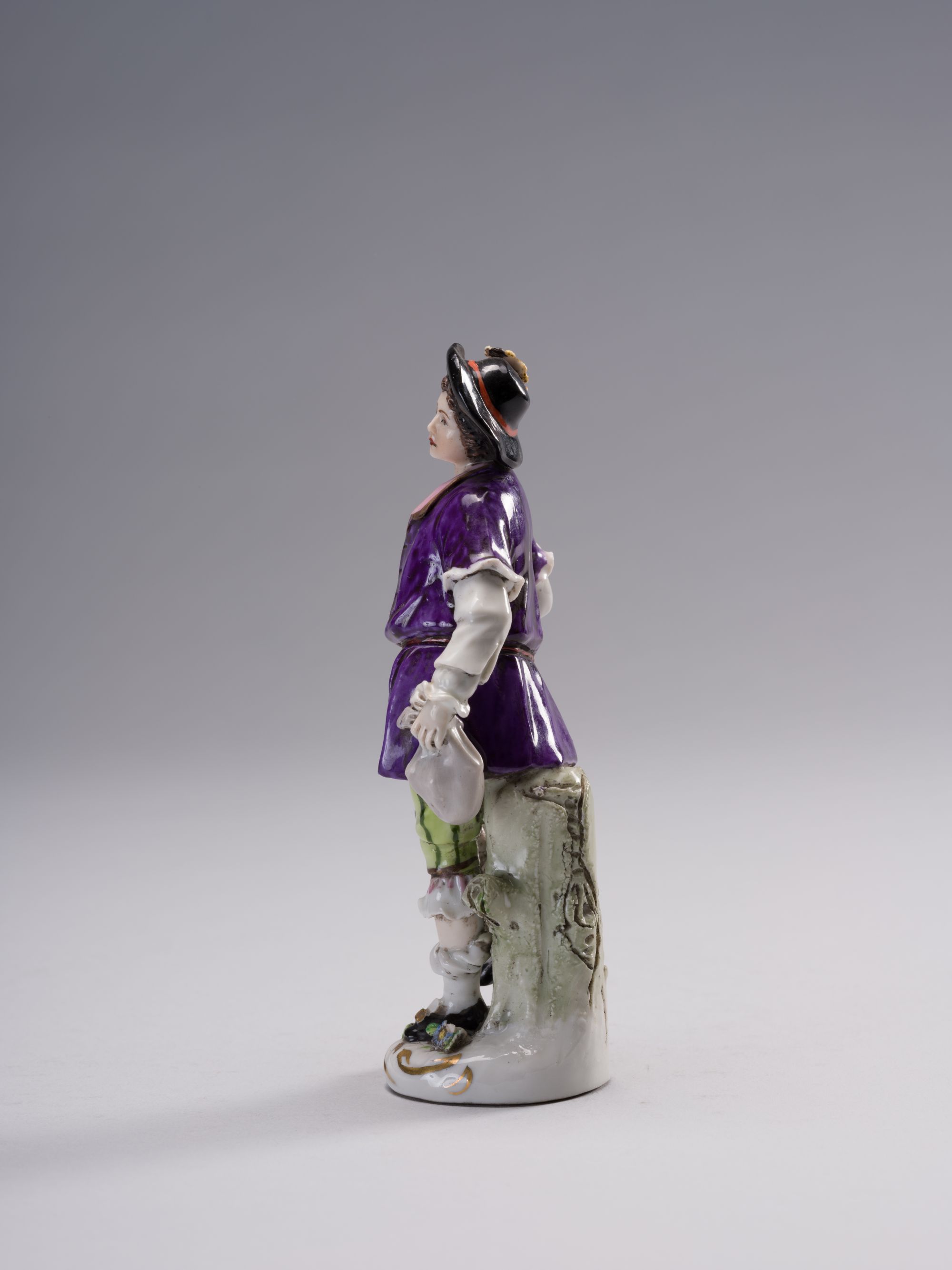 Young Man in a Hat Figurine 3