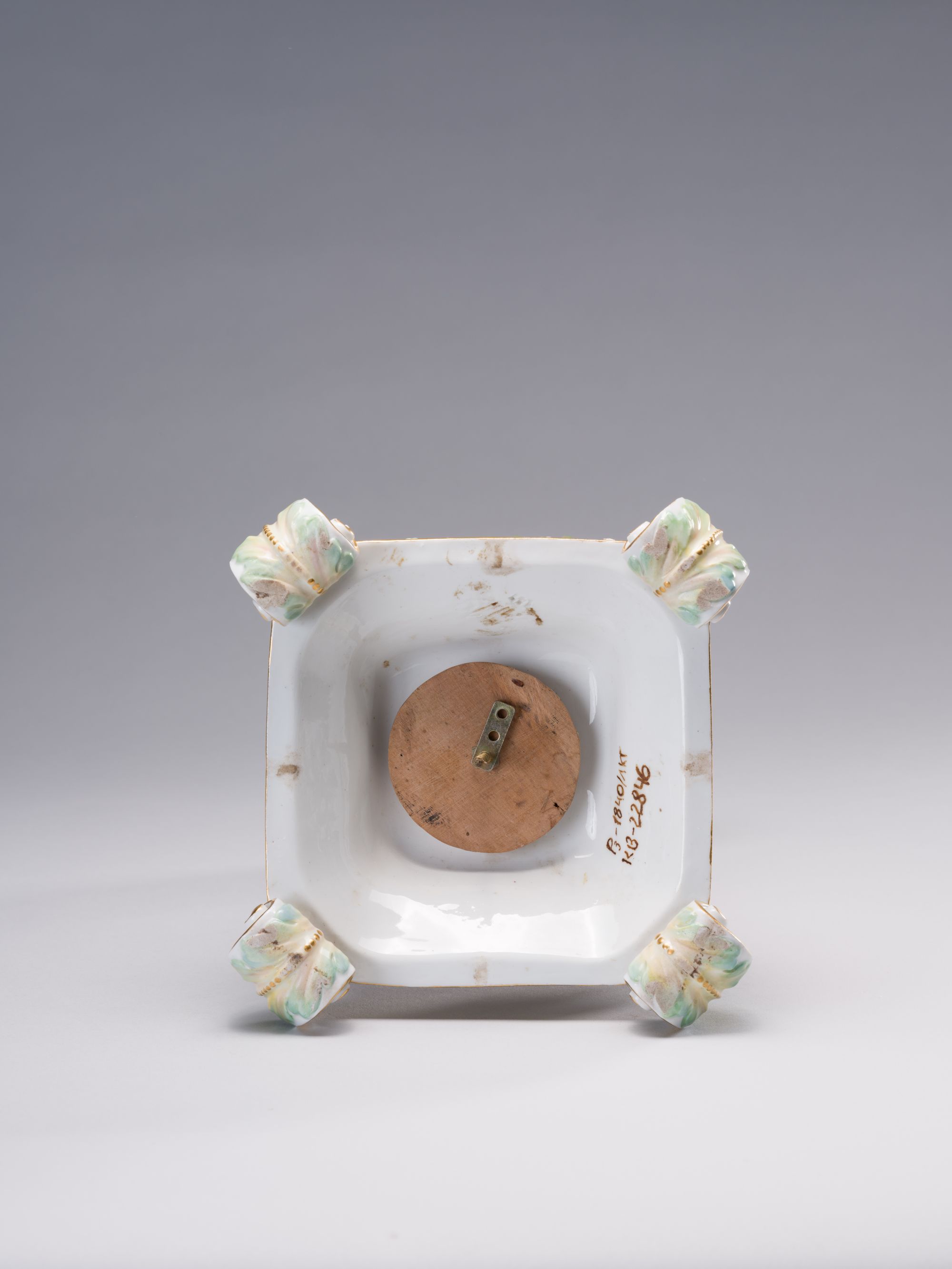 Vase Pedestal 9