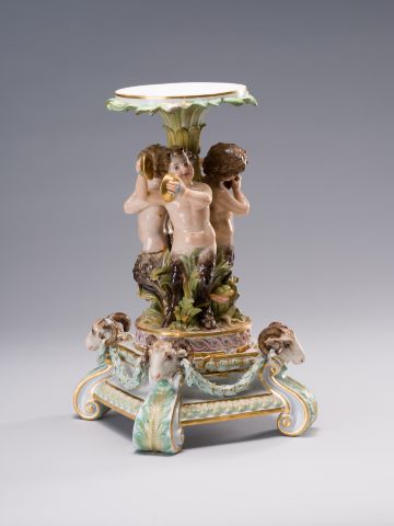 Vase Pedestal 4