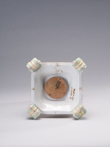 Vase Pedestal 9