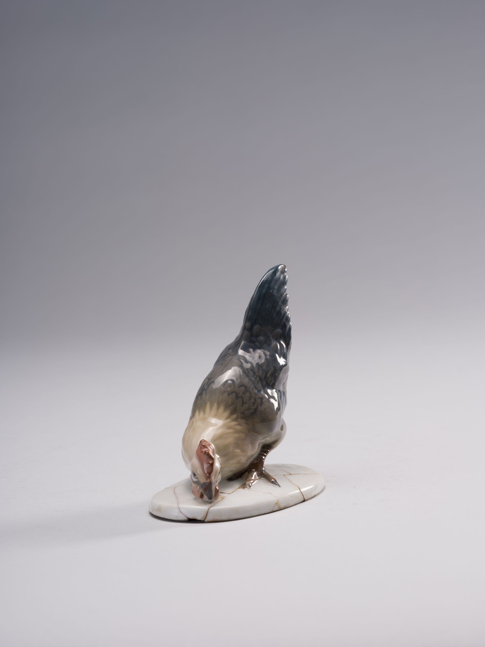 Hen Figurine 7