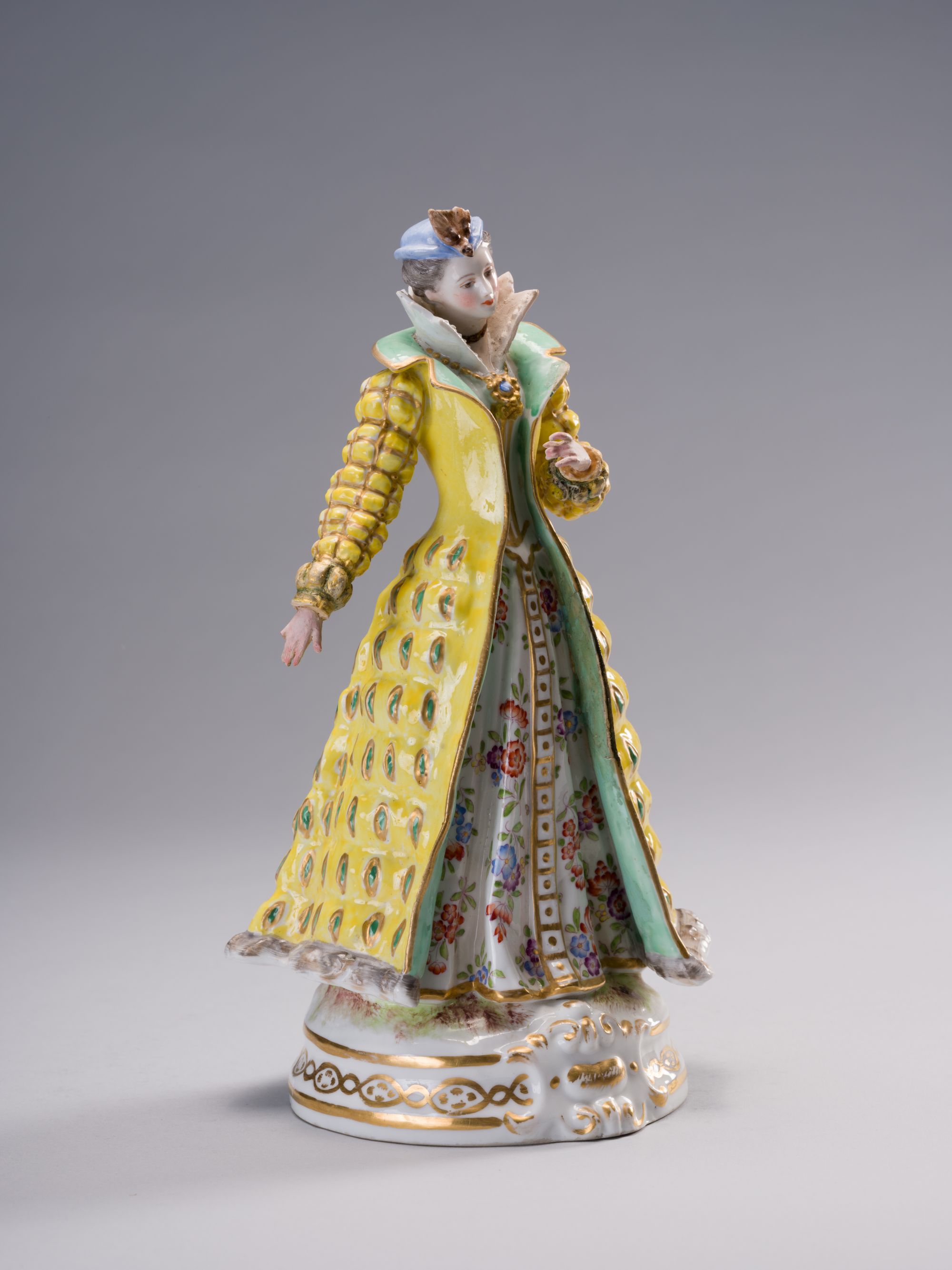 Lady in Costume Figurine 8