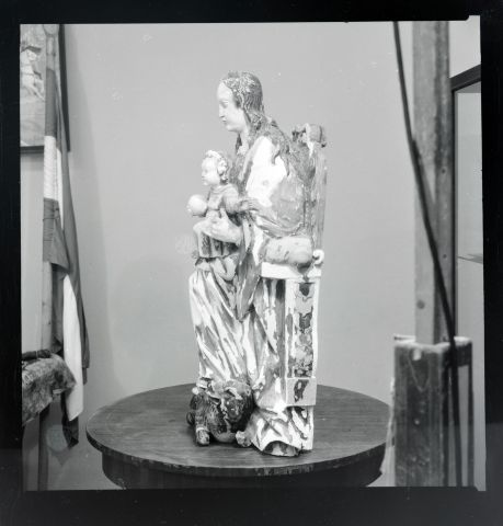 Madonna and Child (Enthroned) 13