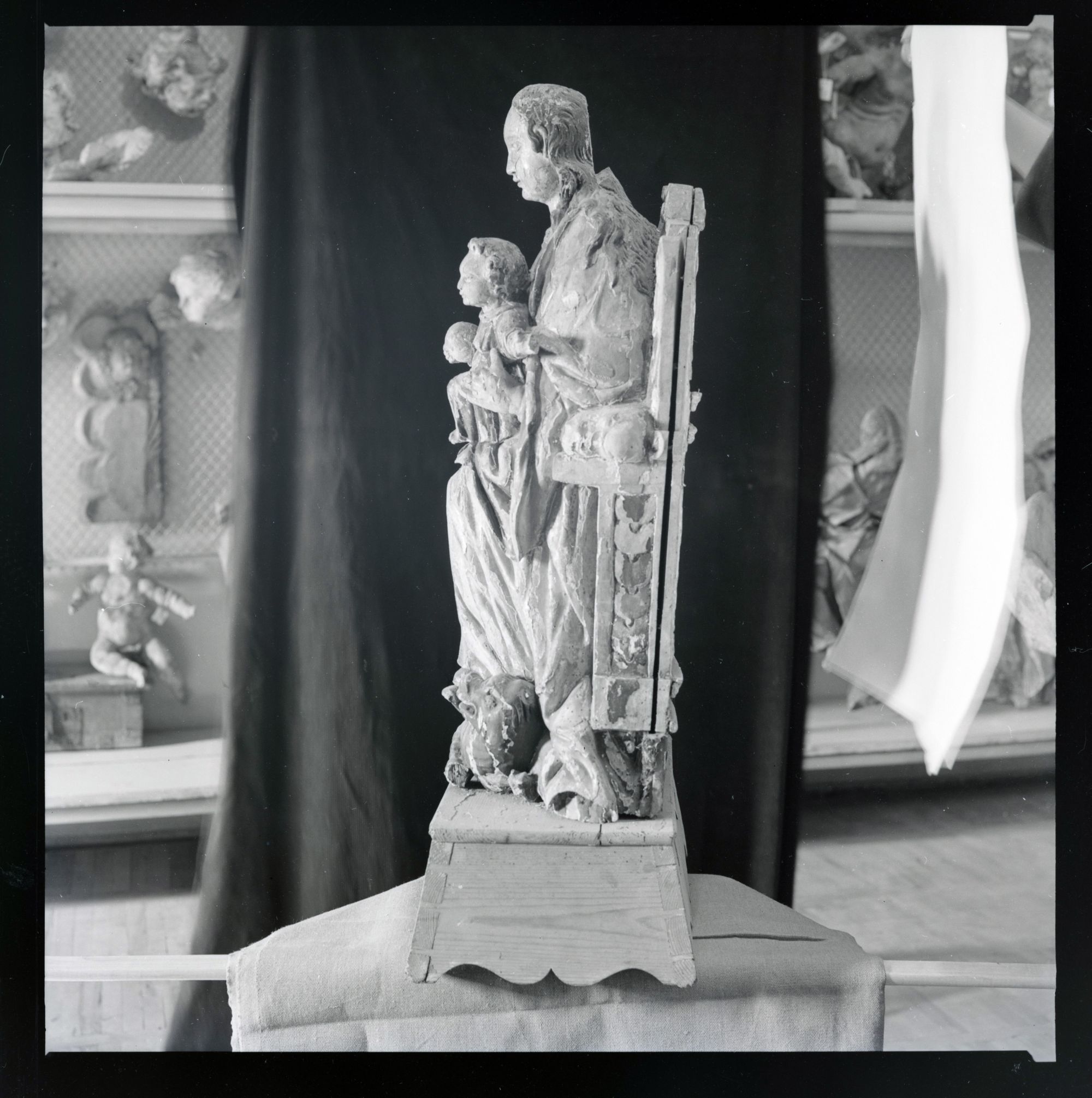 Madonna and Child (Enthroned) 8