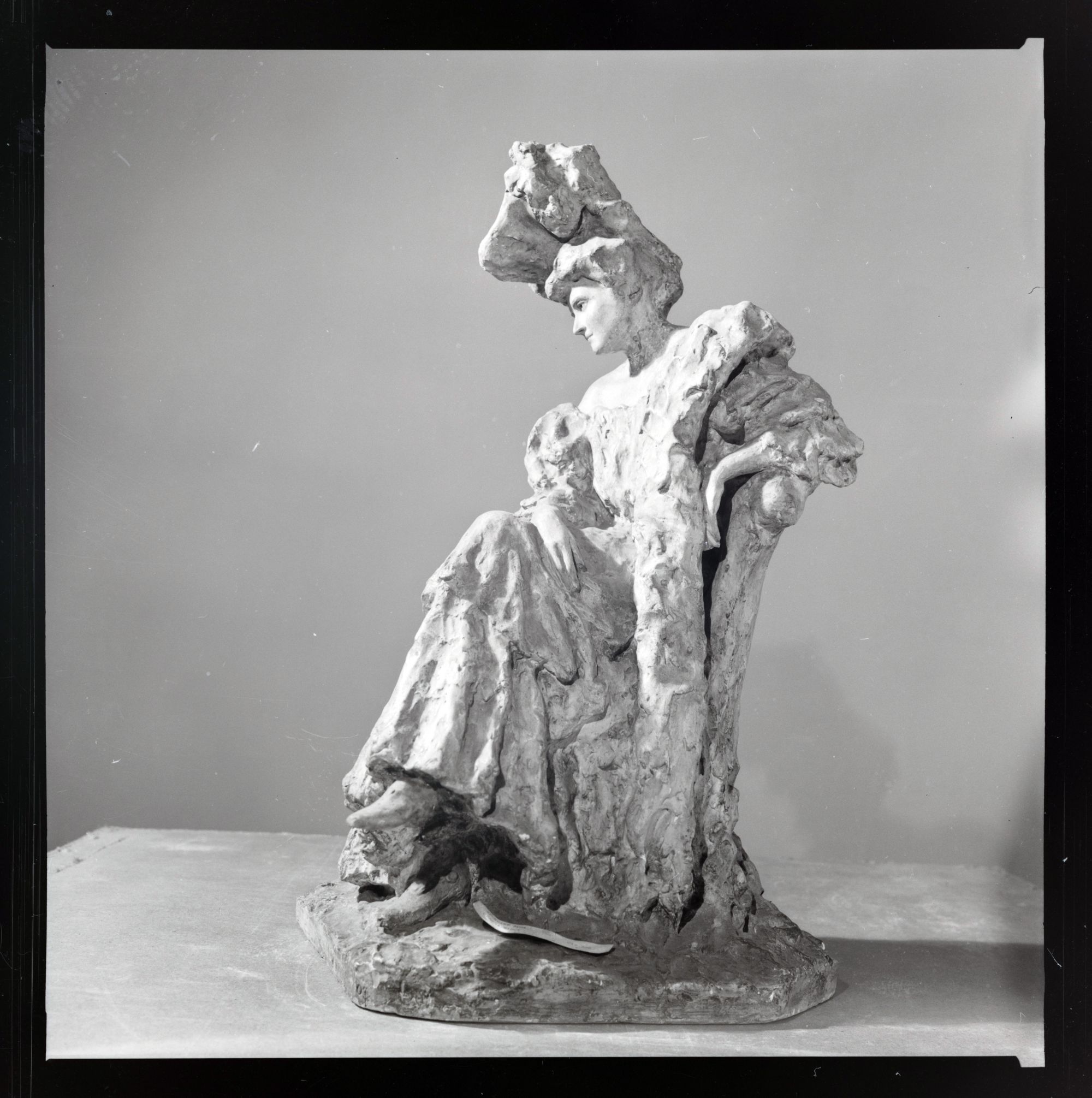Sitting Female Figure (Lady with a Hat; Rest) 1