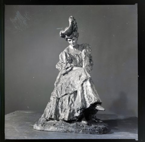 Sitting Female Figure (Lady with a Hat; Rest) 3