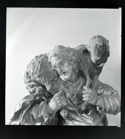 Christ – Good Shepherd 5