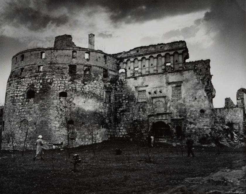 Руїни замку (1534–54) — Володимир Ольхомяк