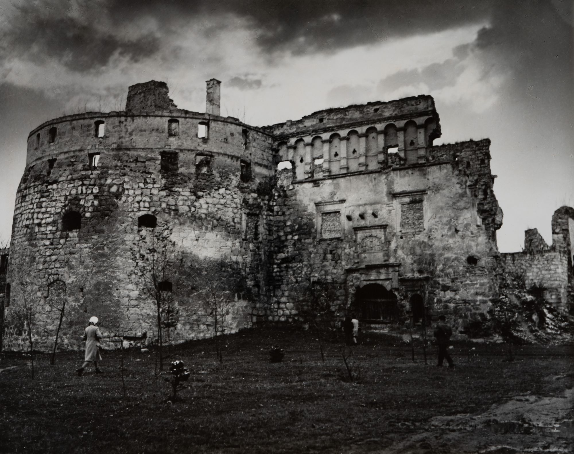 Руїни замку (1534–54)