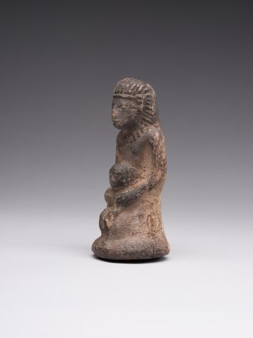 Sculptural Representation of Senenmut and Neferure 7