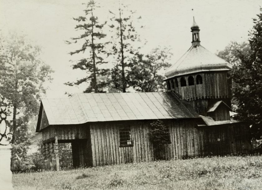 Дерев’яна церква — невідомий